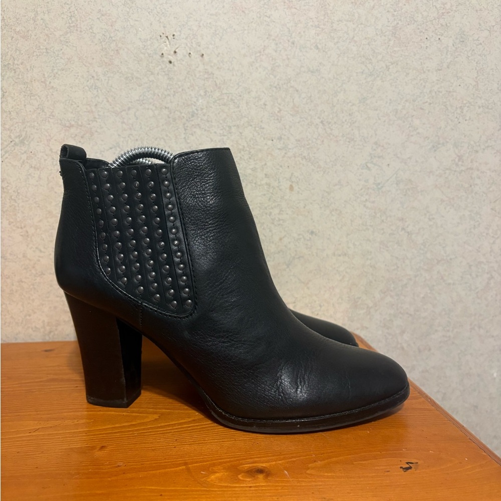 Antonio Melani Eadie Black Studded Leather Ankle Boots - Women’s Size 9